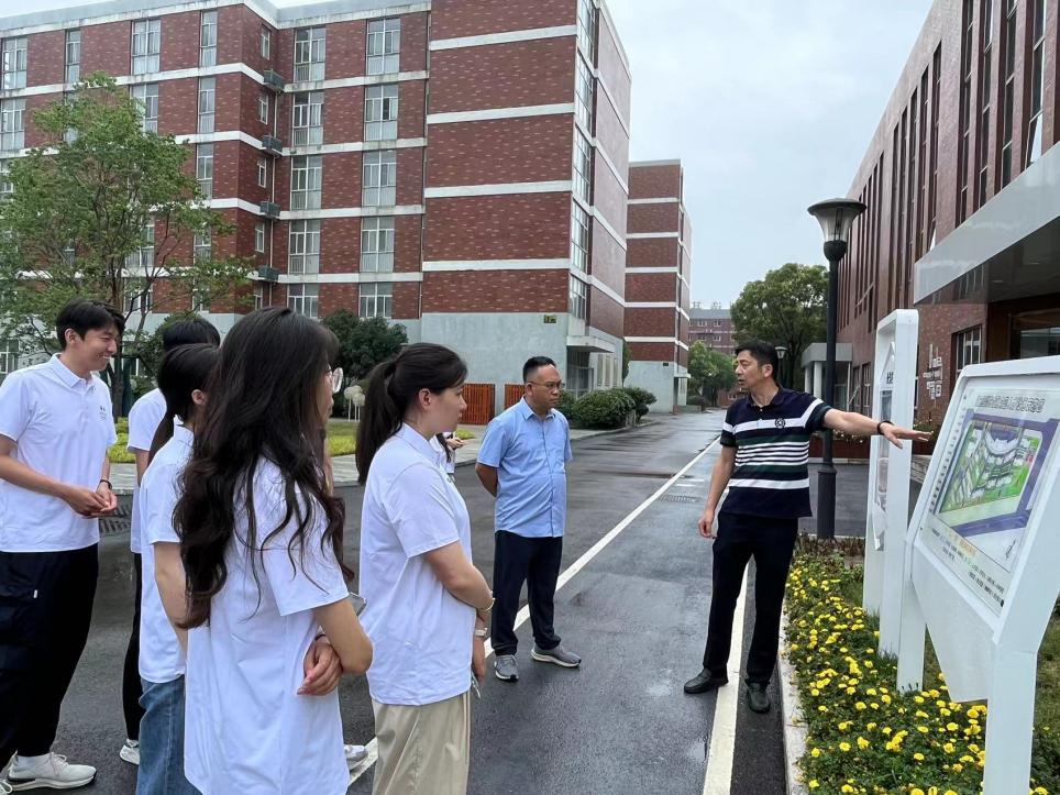 筑巢引鳳丨北京理工大學研究生暑期實踐團考察經開眾薈人才社區